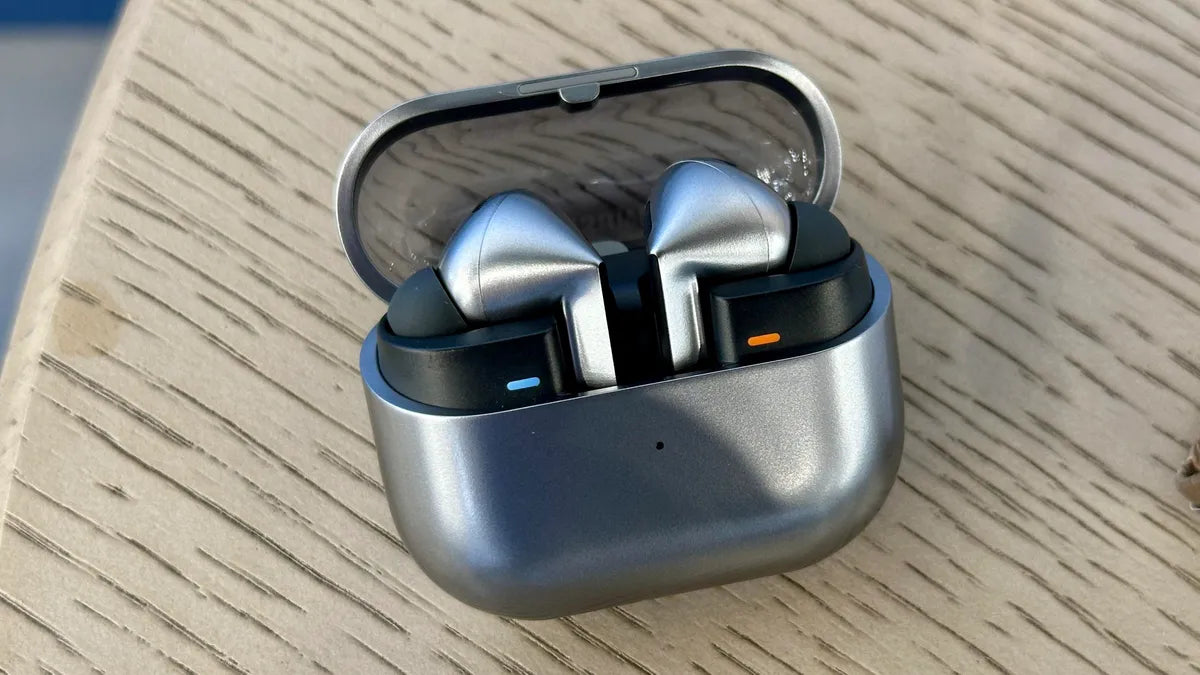 Intelligent Noise Cancellation, Pure Sound